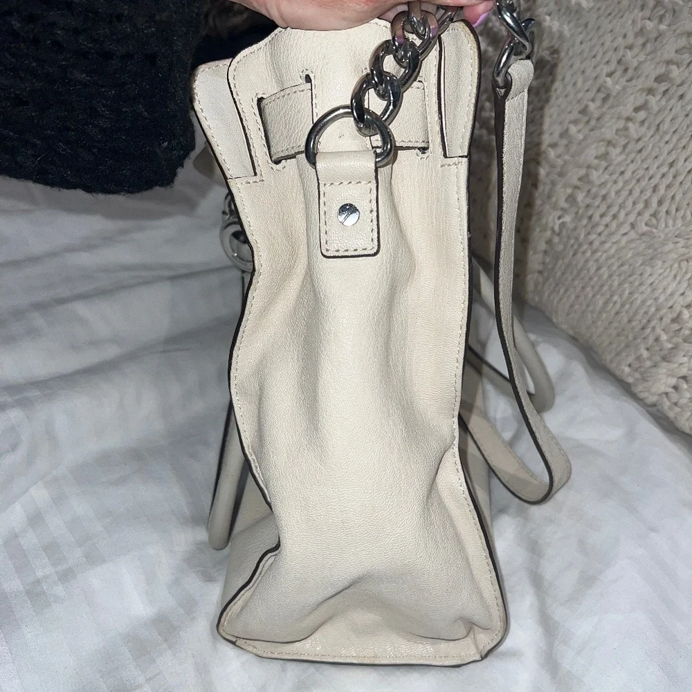 Michael Kors Cream Handbag with Handles & Shoulder Strap - Picture 8 of 11